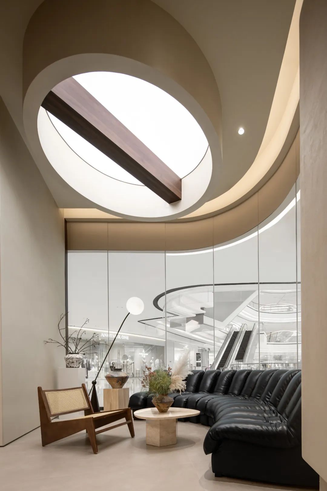 330㎡商业空间 | 以简约之美，演绎造型之韵-10