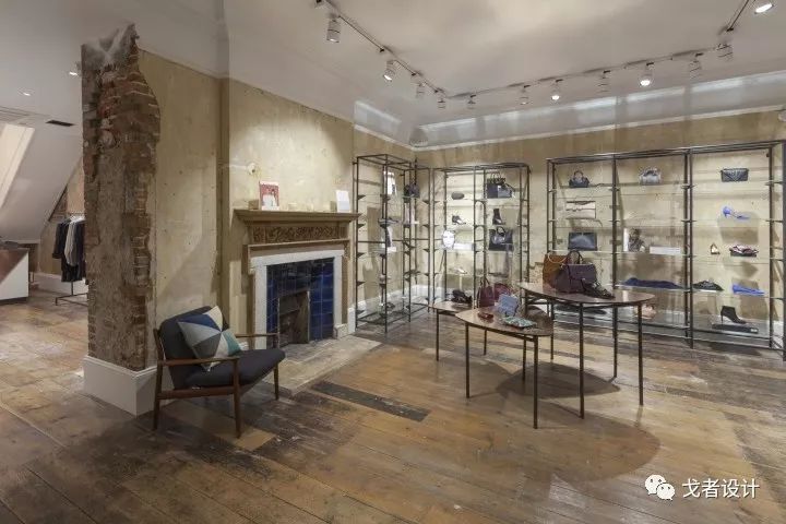 英国风情高档服饰概念店设计-5