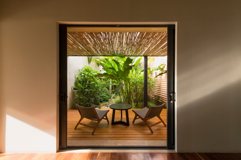 豪华别墅 现代风格[别墅] 王+ GD建筑师configures拉腊因河流阶地在他们的房子-16