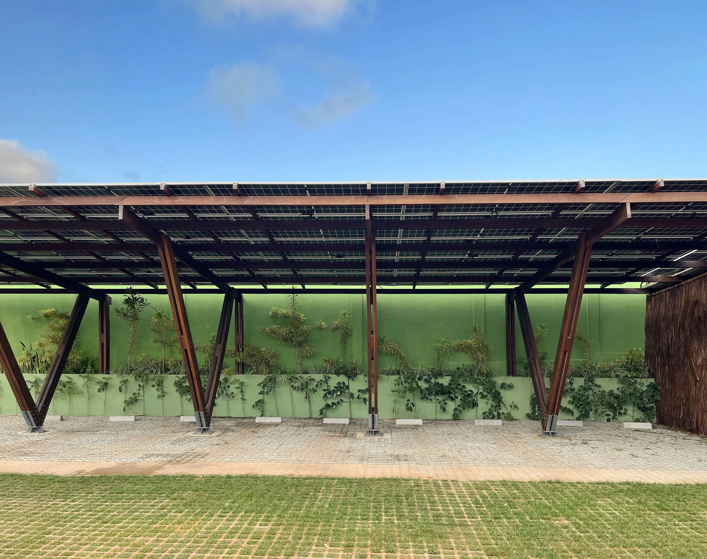 THE SCISSORS.NET-ZERO ENERGY TRANSFORMATION-9