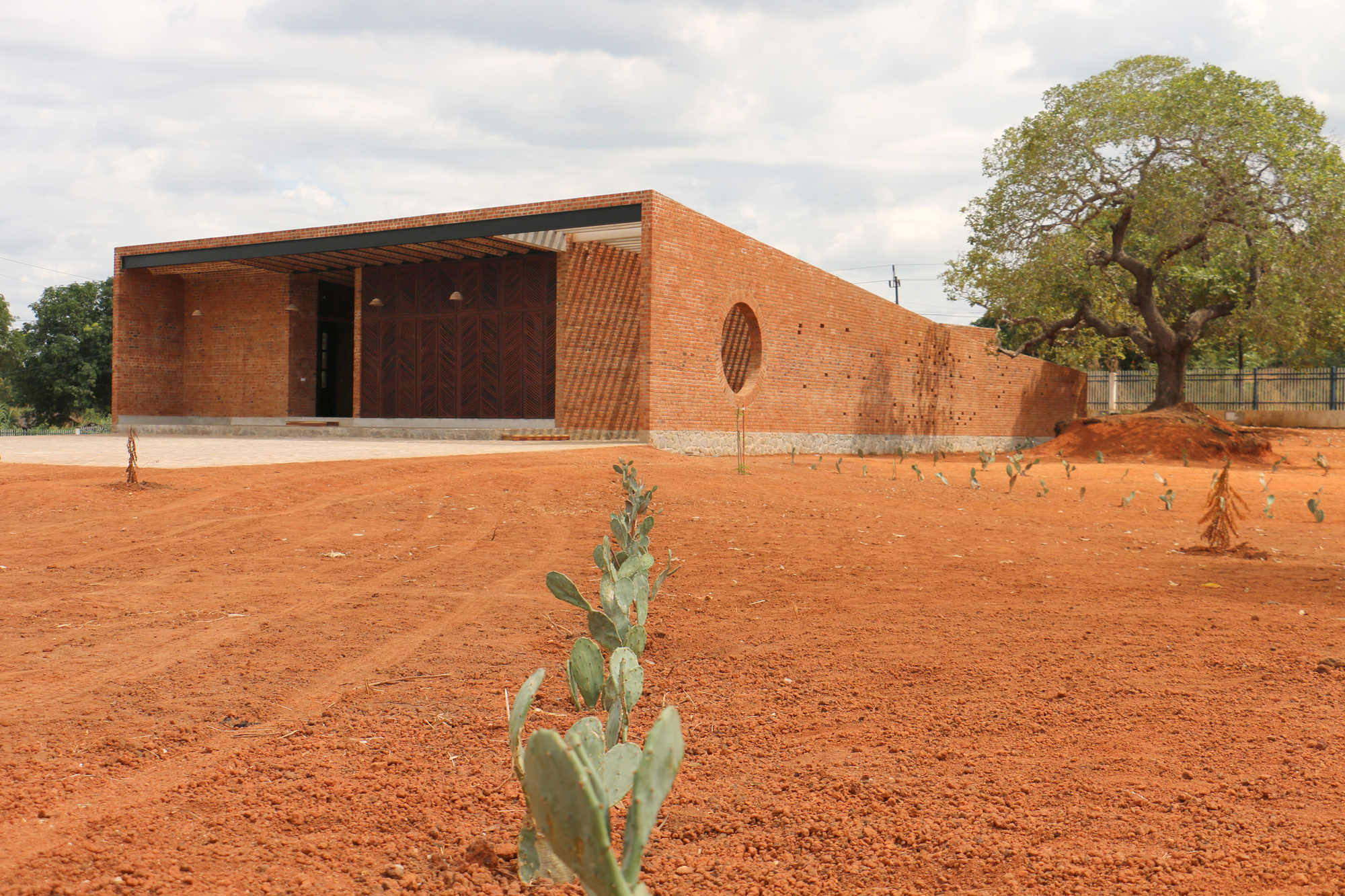 Girl Move Academy / ROOTSTUDIO + Paz Braga-5