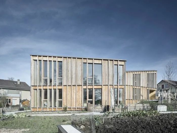 瑞士雷嫩斯幼儿园丨Atelier Pulver Architectes-24