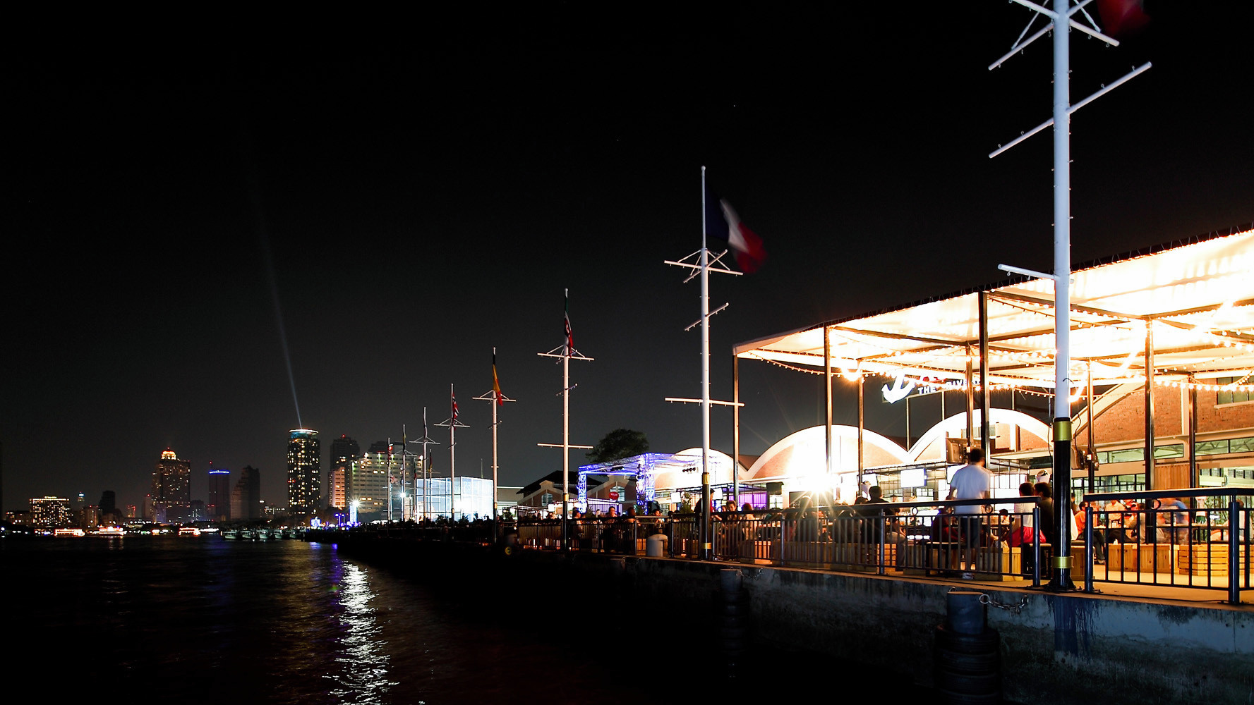 泰国曼谷滨河酒吧 Thailand Bangkok Riverfront Bistro by Integrated Field-4