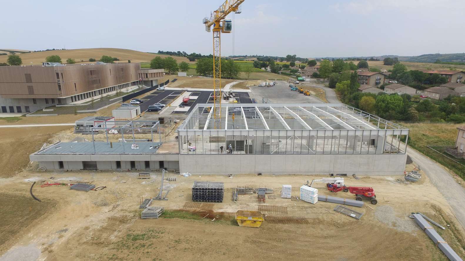 Vanille Gymnasium  Raphaël Betillon et Guillaume Freyermuth Architects + CTV Architects-65