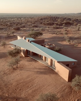 狩猎小屋丨纳米比亚霍马斯丨Slee & Co Architects