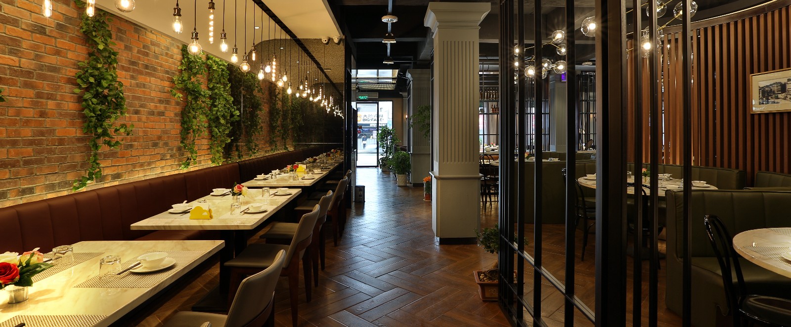 IDDW 道伟设计 | “灰度”巴黎中餐厅,简约工业风融合巴黎元素-56