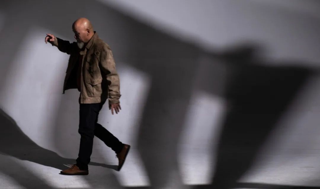 异乡夜色 · 小店的千姿百态丨黄兴国-3