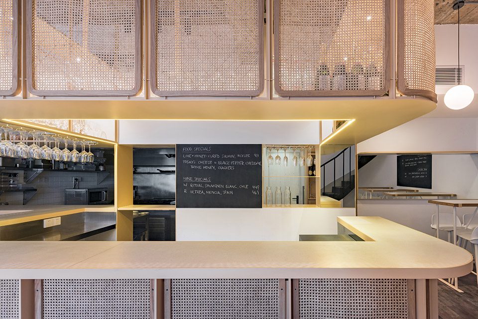 上海 Bird 和 Bitter 咖啡店,姐妹店设计各具特色-12