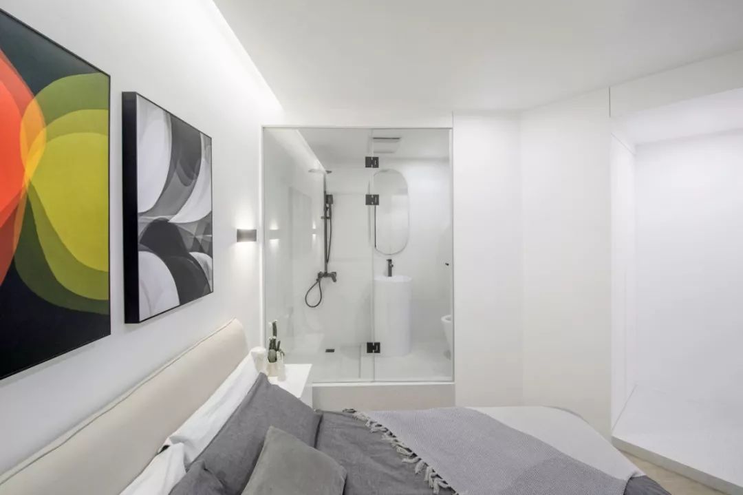 135m²怪异阁楼,创意爆改为艺术画廊式舒适三层!-37