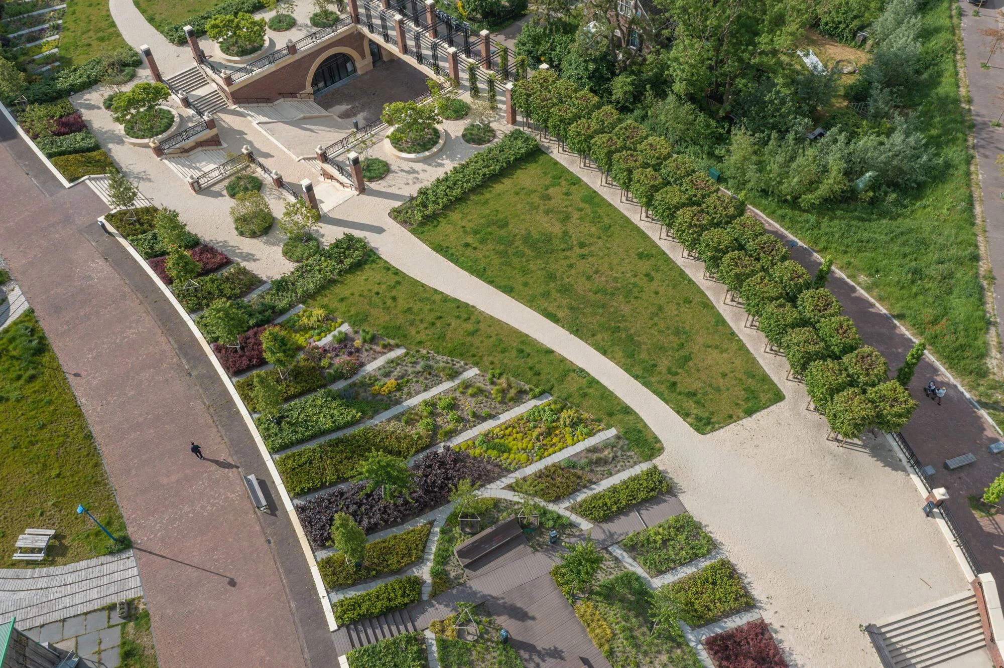 Plantsoen Hof van Boedapest 公园丨荷兰-13