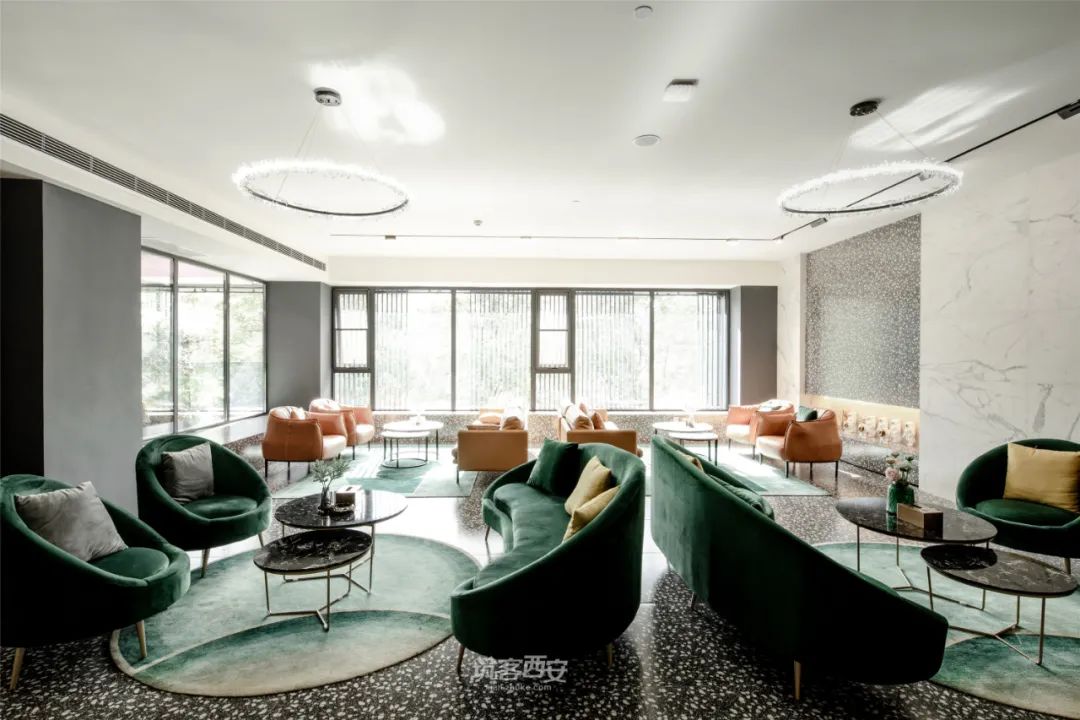 另类售楼部 | 艺术画廊般的空间探索-104