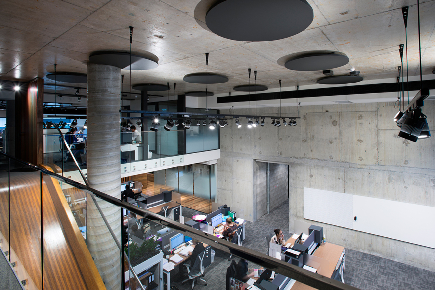 灵活高效,航空护理公司的创意办公空间-20