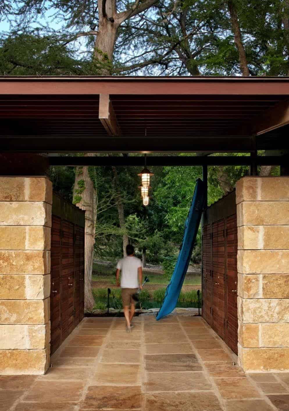 Texas Hill Country ranch home offers a water's edge retreat - One Kindesign-13