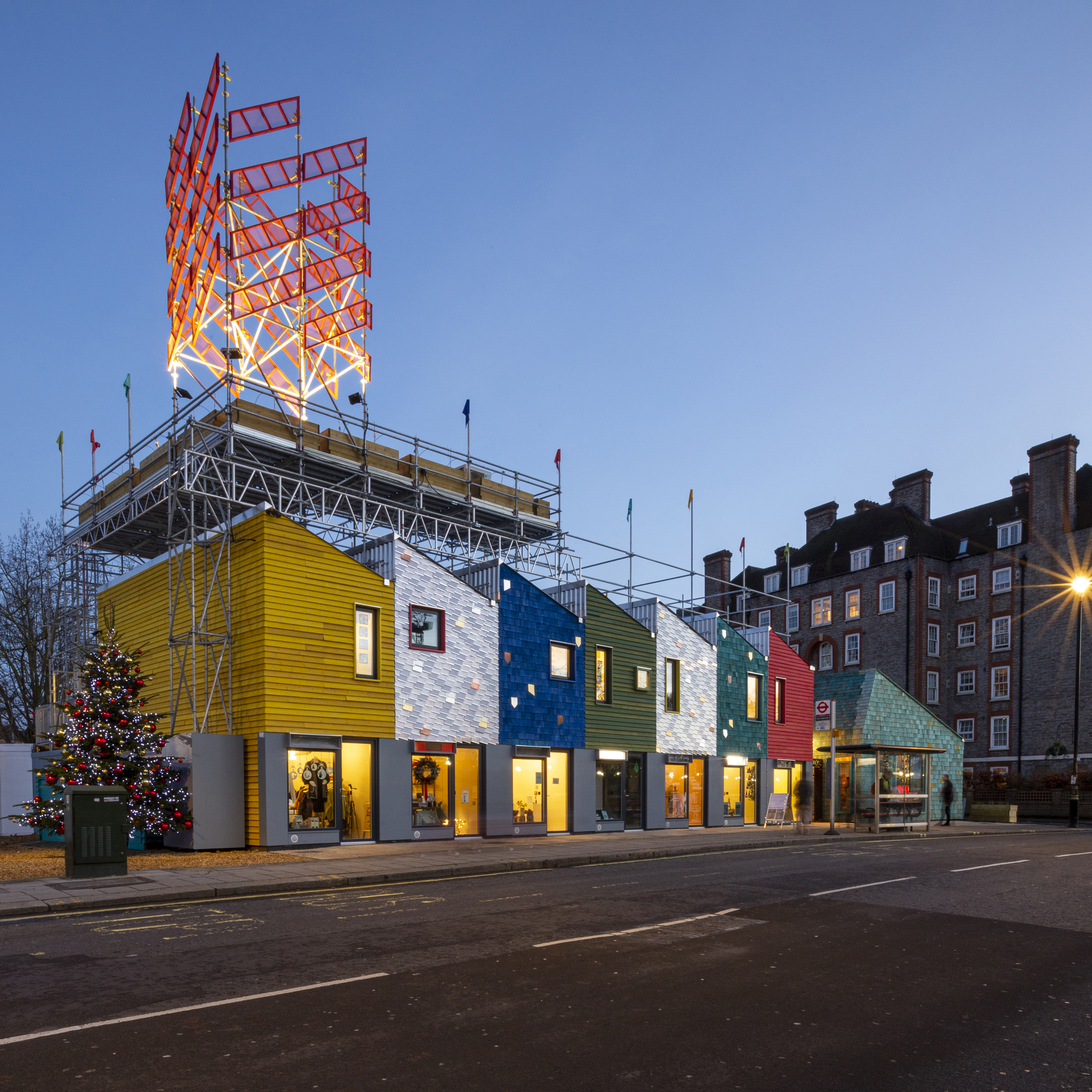 Ebury Edge · 彩色木质设计的临时社区中心丨英国伦敦丨Jan Kattein Architects-16