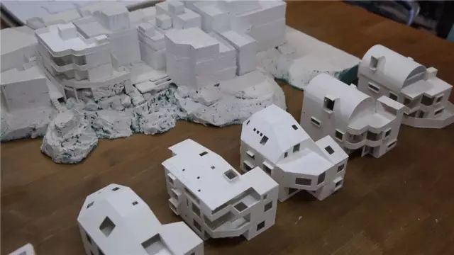 《梦想改造家》封神之作:同样花了130万,爆改悬崖之上老破危房,真的太牛了!-82