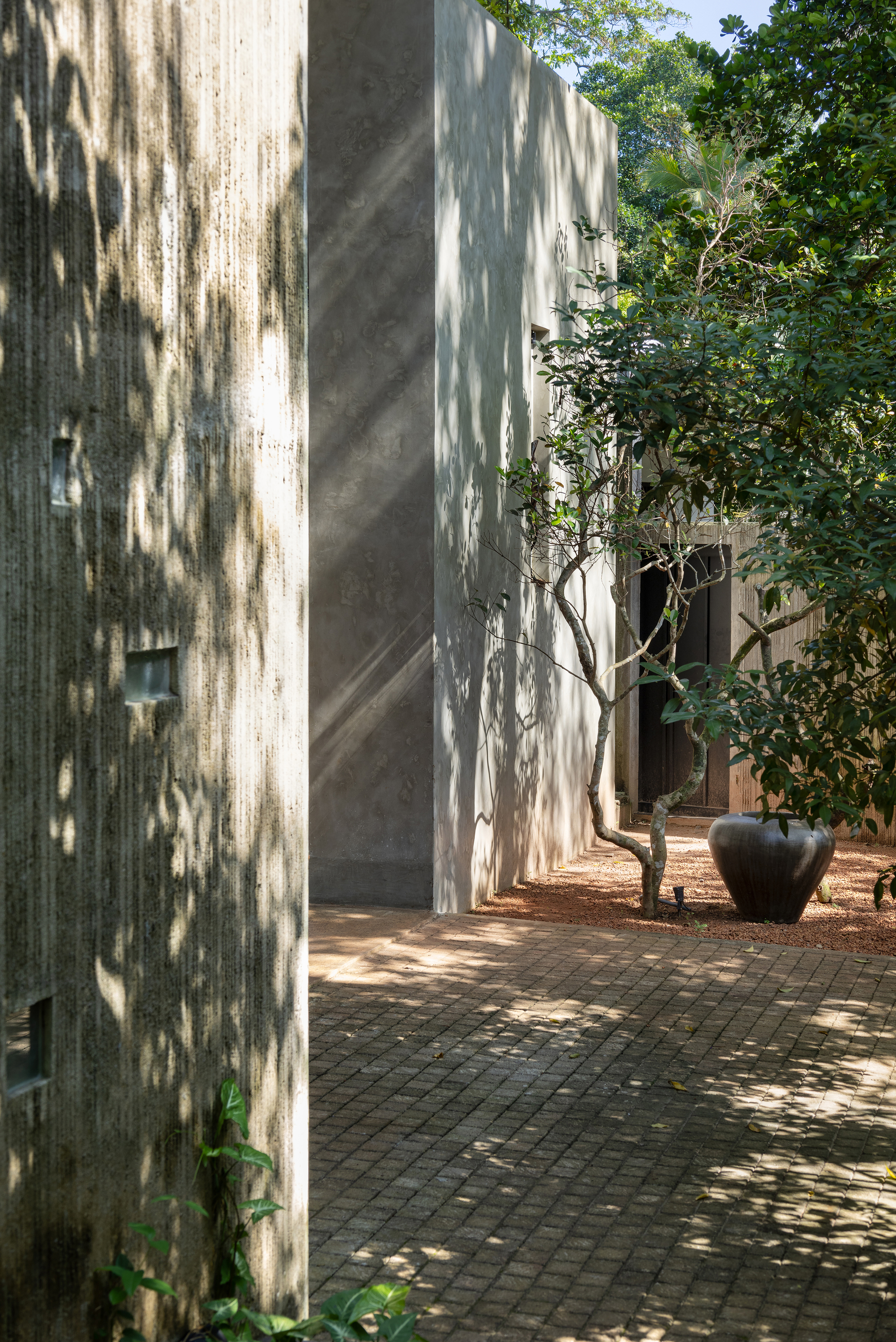 Path Art Studio and Personalized Residence / Dishna Thilanka Architects-33