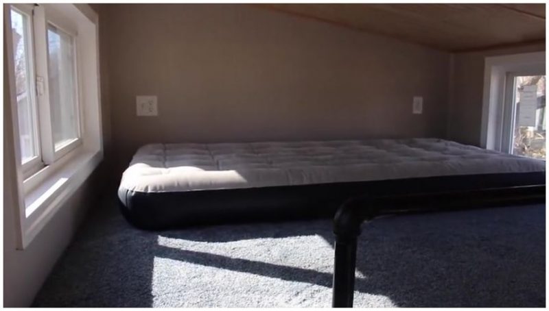 Blue Vinyl Tiny Trailer House Has All Comfort - Small House Decor-17