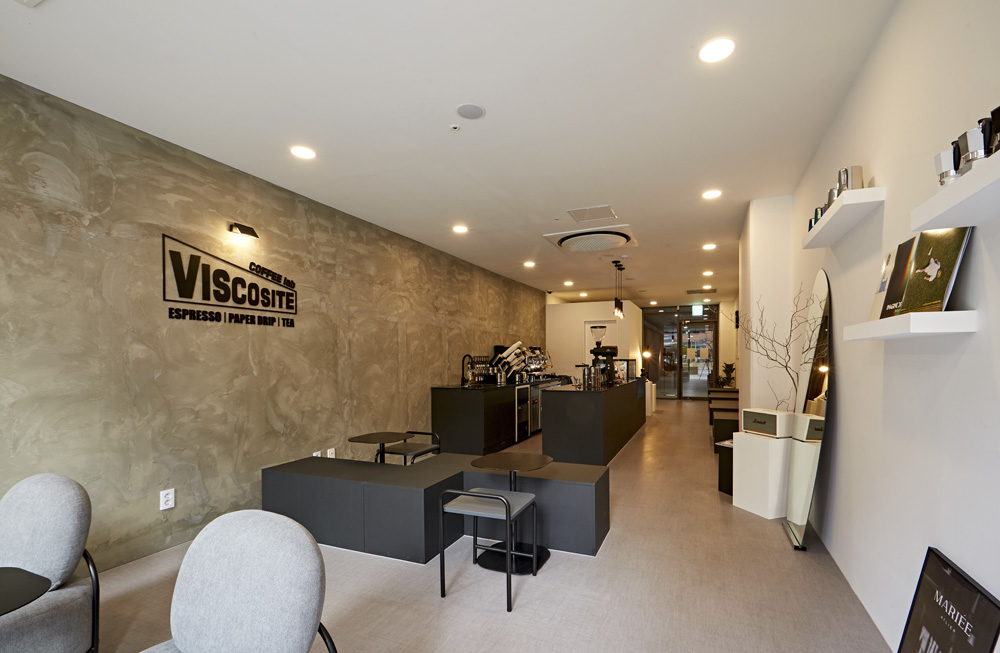 首尔 17 坪咖啡厅，打造温馨氛围的室内设计-4