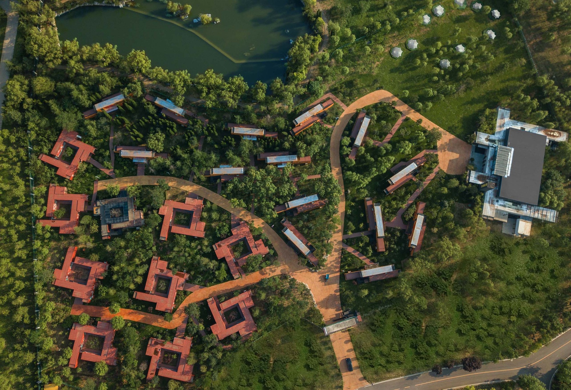 旅行者的容器旅馆丨中国济南丨齐舍建筑设计事务所-13