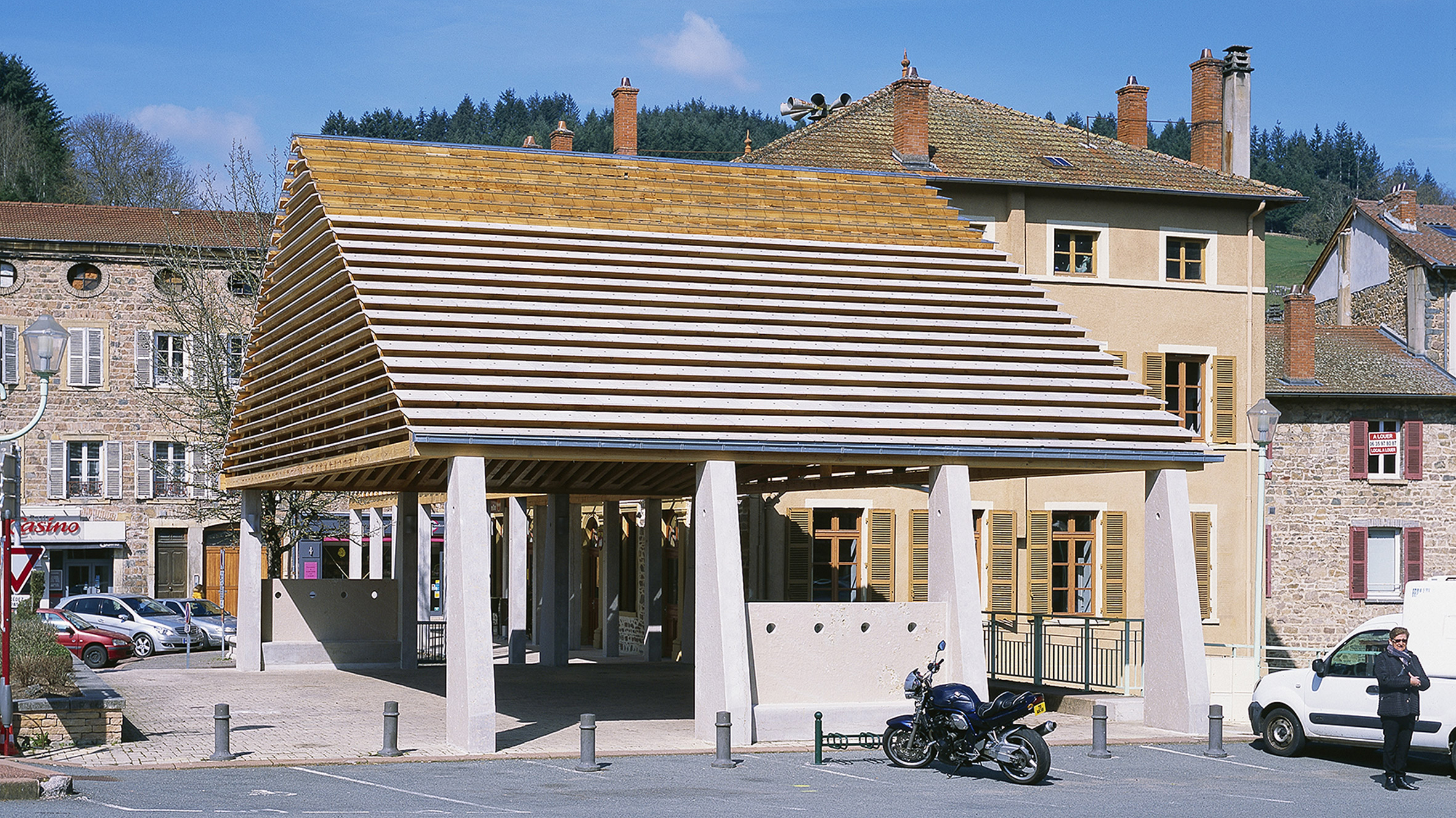 法国建筑师用石材打造传统市场-0