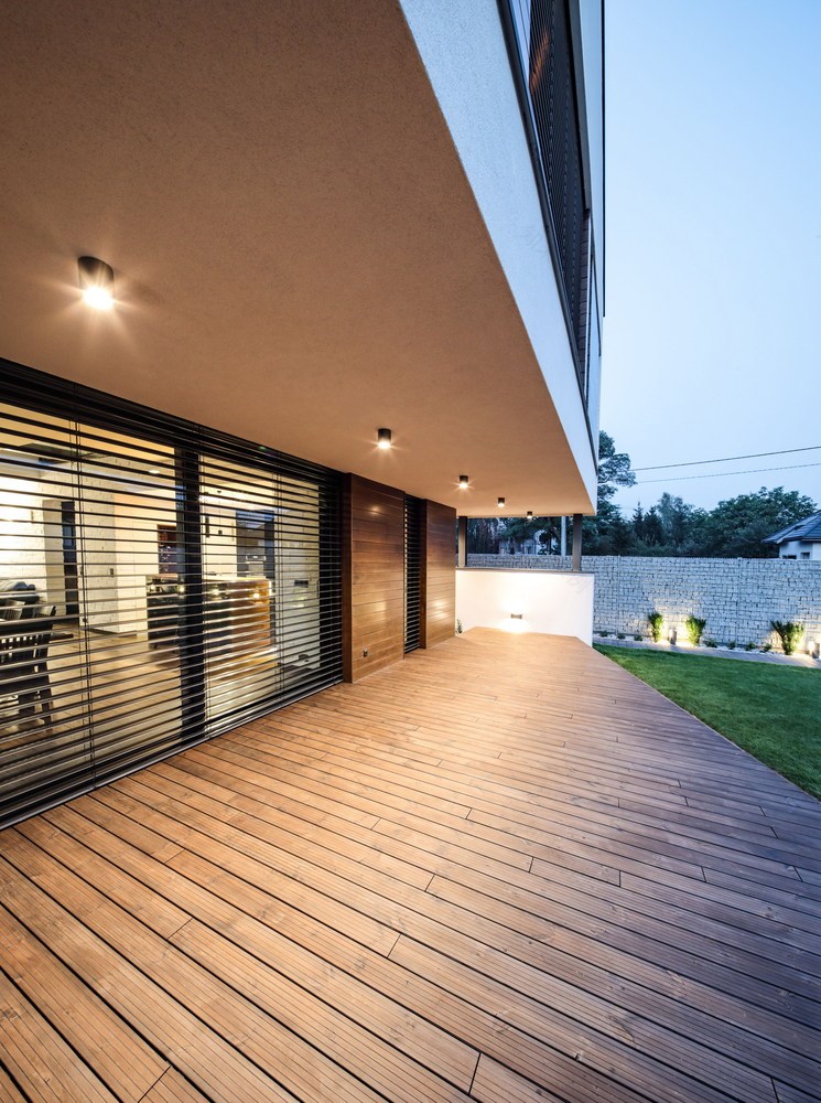 波兰内向型住宅设计,巧妙融合私密与开放-38