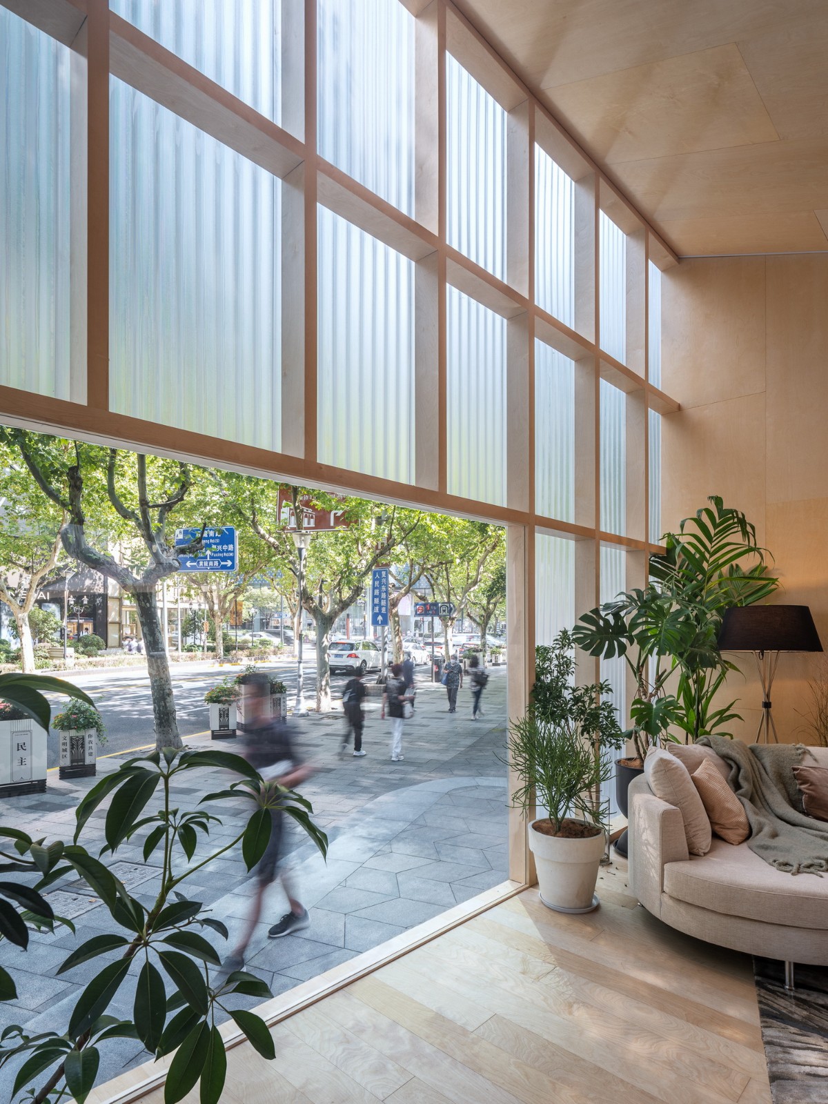 间园 · 闹市中的空间装置丨中国上海丨间筑设计-37