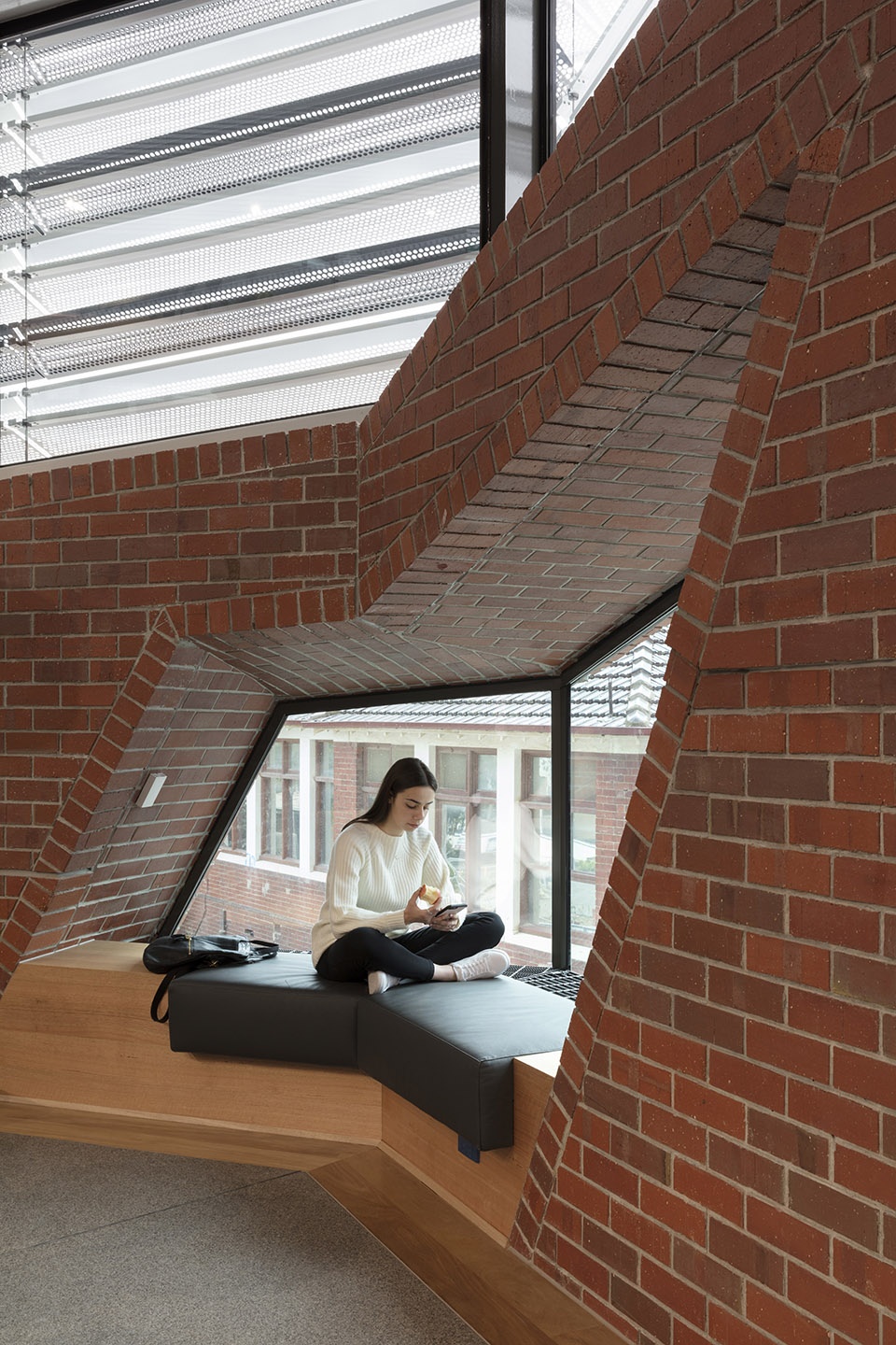 墨尔本 Bio21 研究所 | 动态合作空间与自然环境的完美融合-33