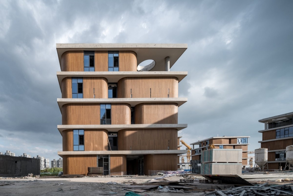 青浦平和双语学校 · 创新教育建筑的有机聚落-45