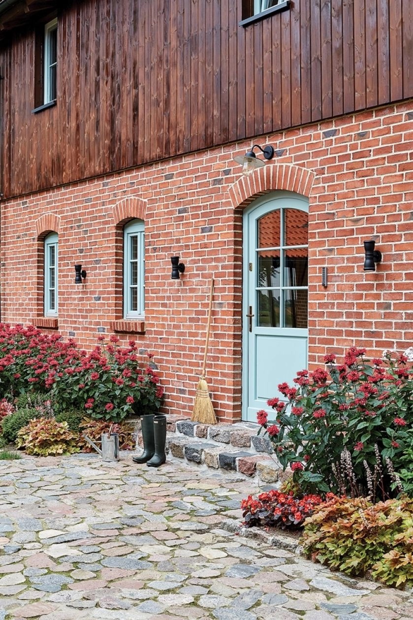 波兰瓦尔米亚老房带花园和码头翻新-5