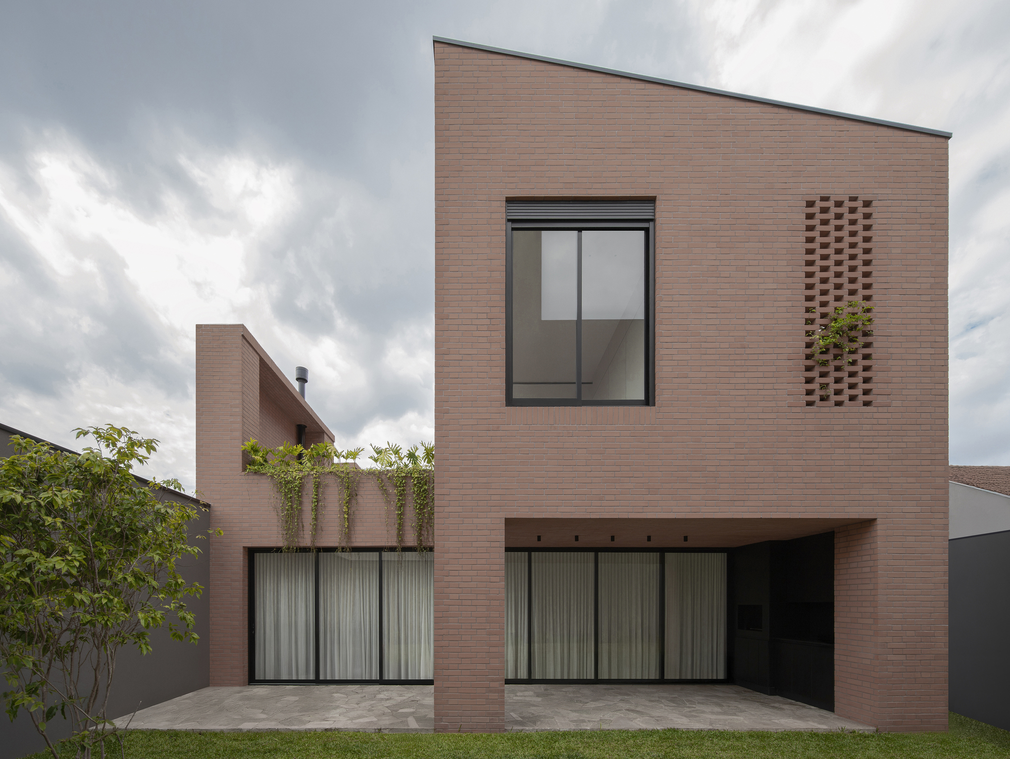 托朗住宅丨巴西丨Luana Barichello,Nommo Arquitetos-14