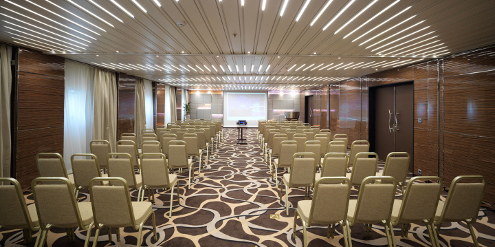 Sunborn Gibraltar直布罗陀游艇酒店设计-21