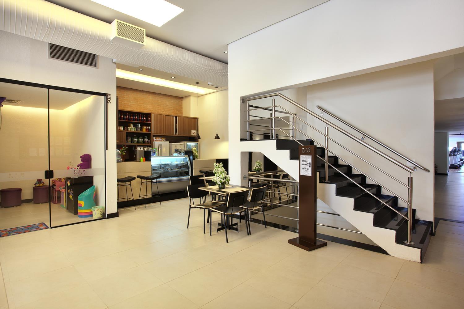 巴西圣卡埃塔诺学术中心 · Raquel Kabbani 的环保运动建筑-6