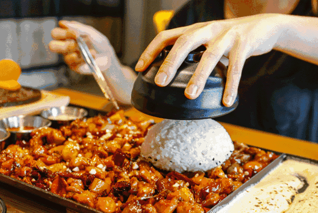 沈阳分米鸡餐厅 | 前卫设计与自然融合的美食空间-2