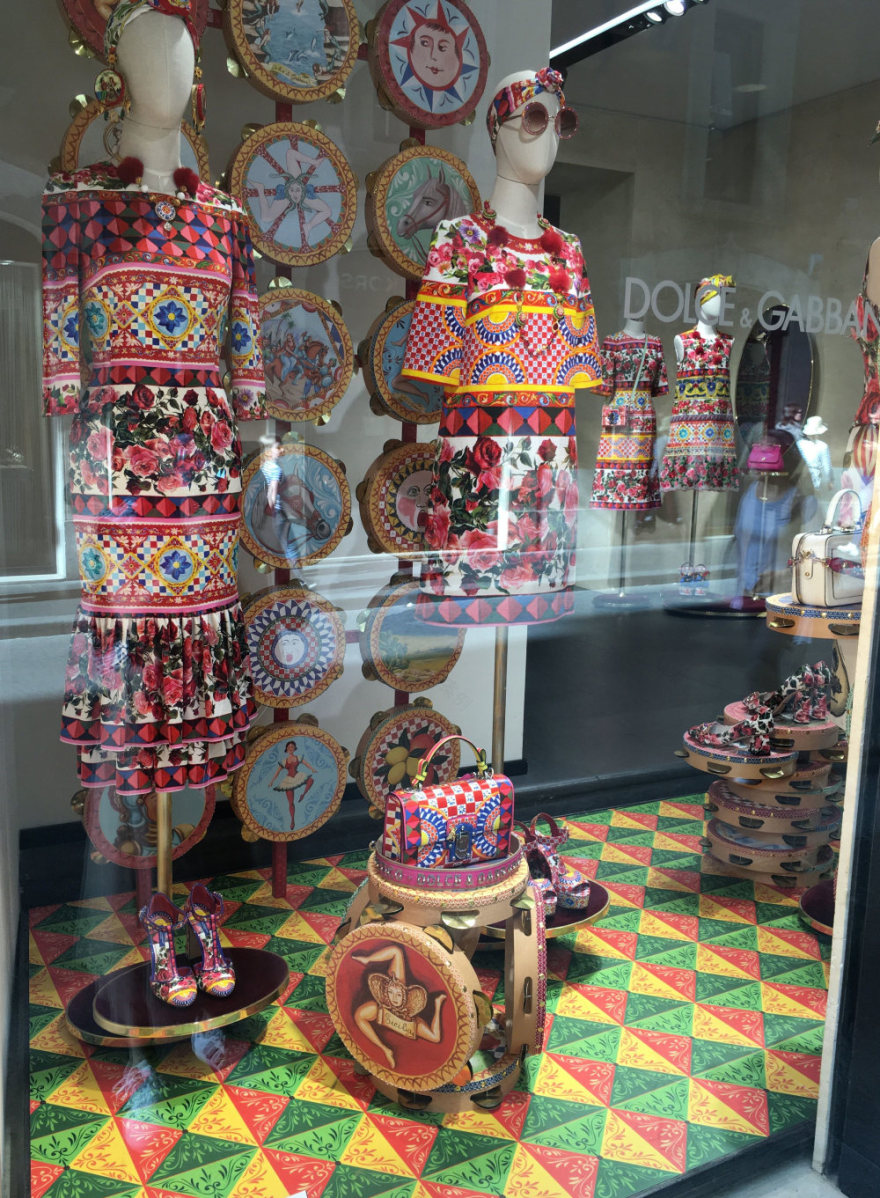 欧洲街头创意橱窗-66