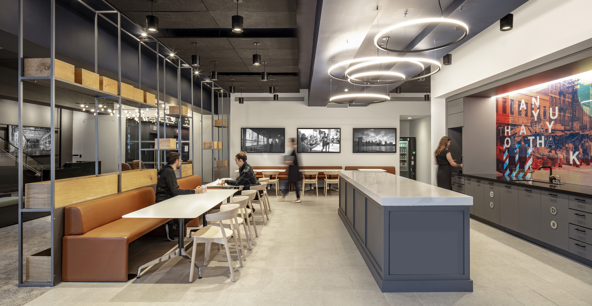 纽约机密公共服务公司办公室设计-7