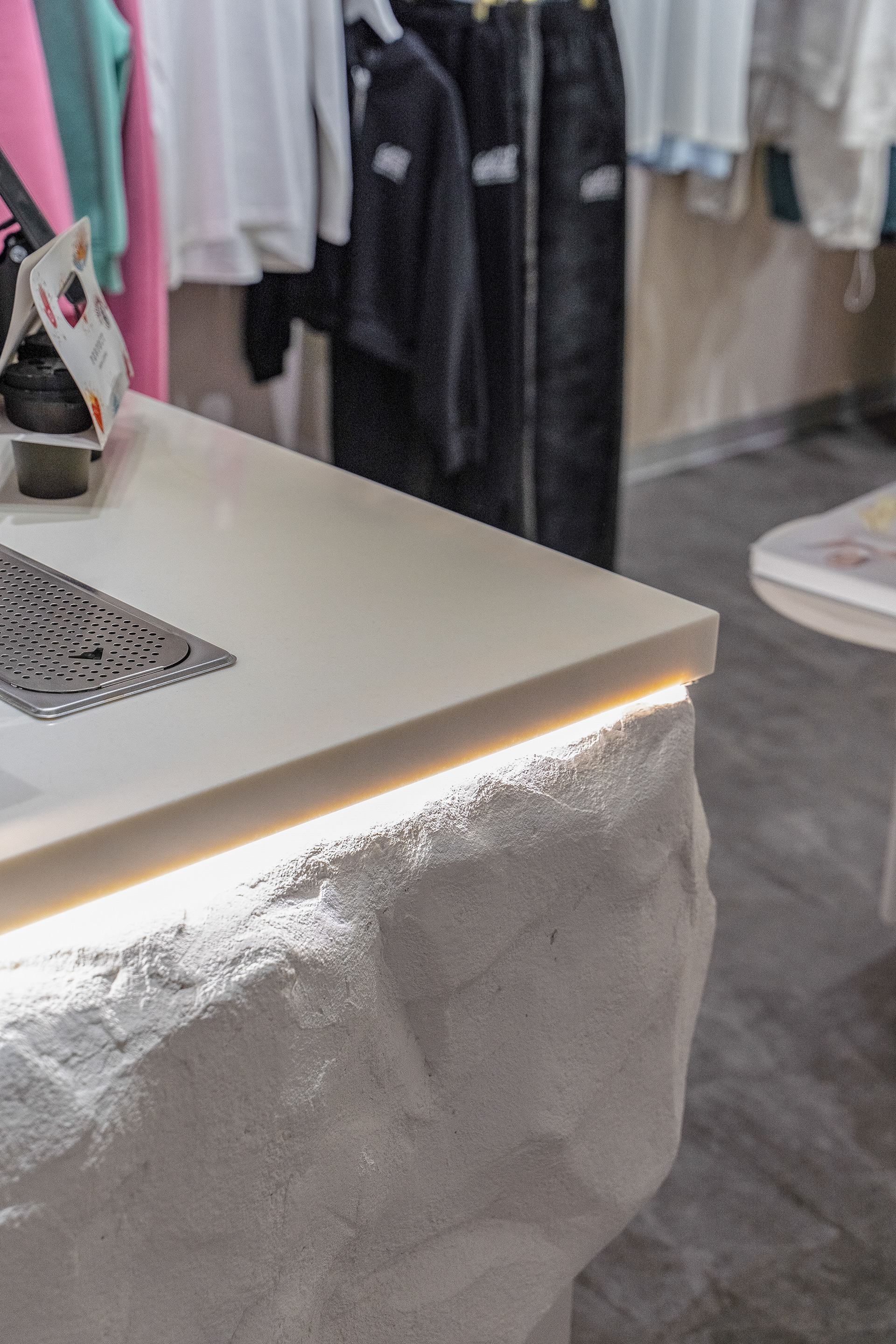 Perfect brand 服装店-6