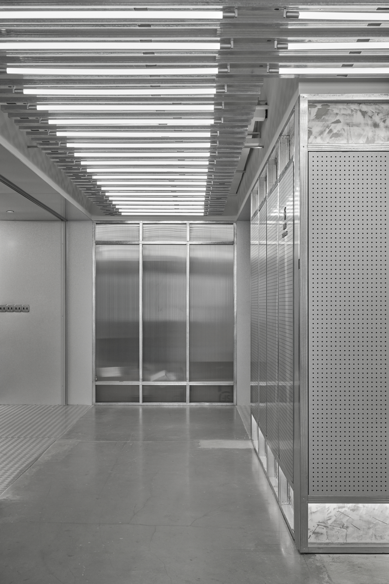 数字媒体集团办公室丨中国上海丨Pronounced Design-16