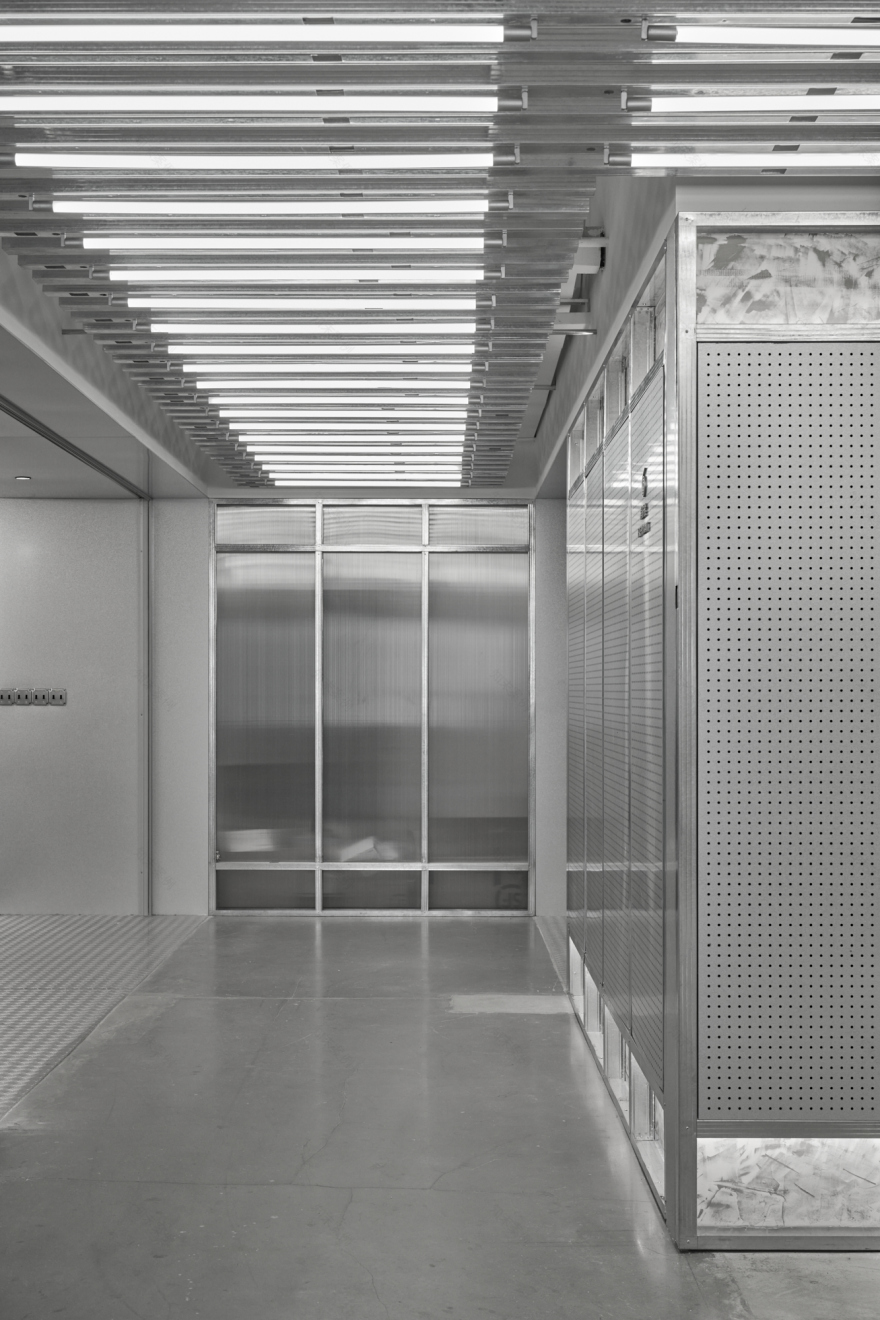 数字媒体集团办公室丨中国上海丨Pronounced Design-16