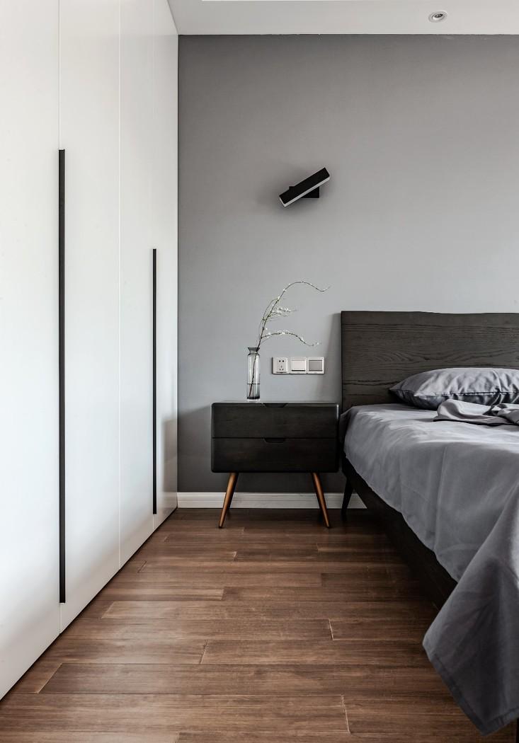 极简白色空间,功能与美学的完美融合-38