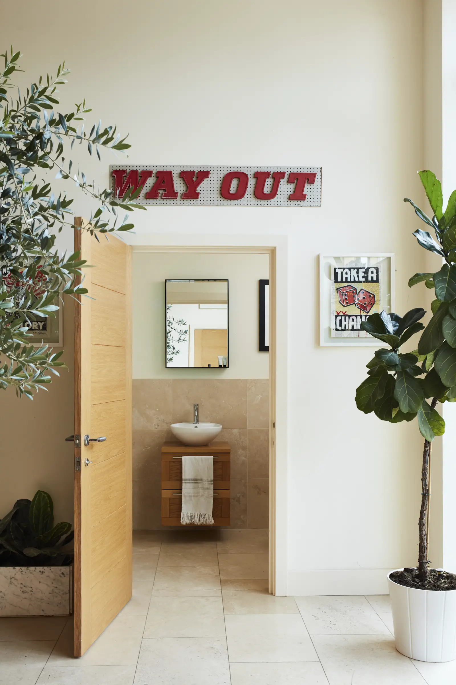 英国乡村玻璃墙别墅设计-18