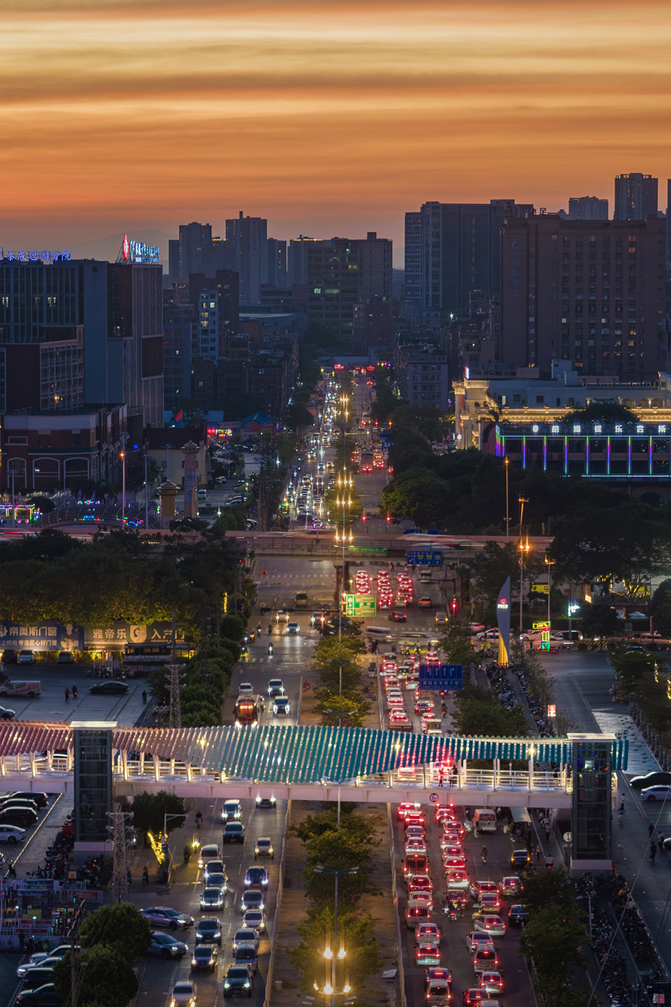 南海大沥建设大道人行天桥丨中国佛山丨竖梁社 Atelier cnS-41