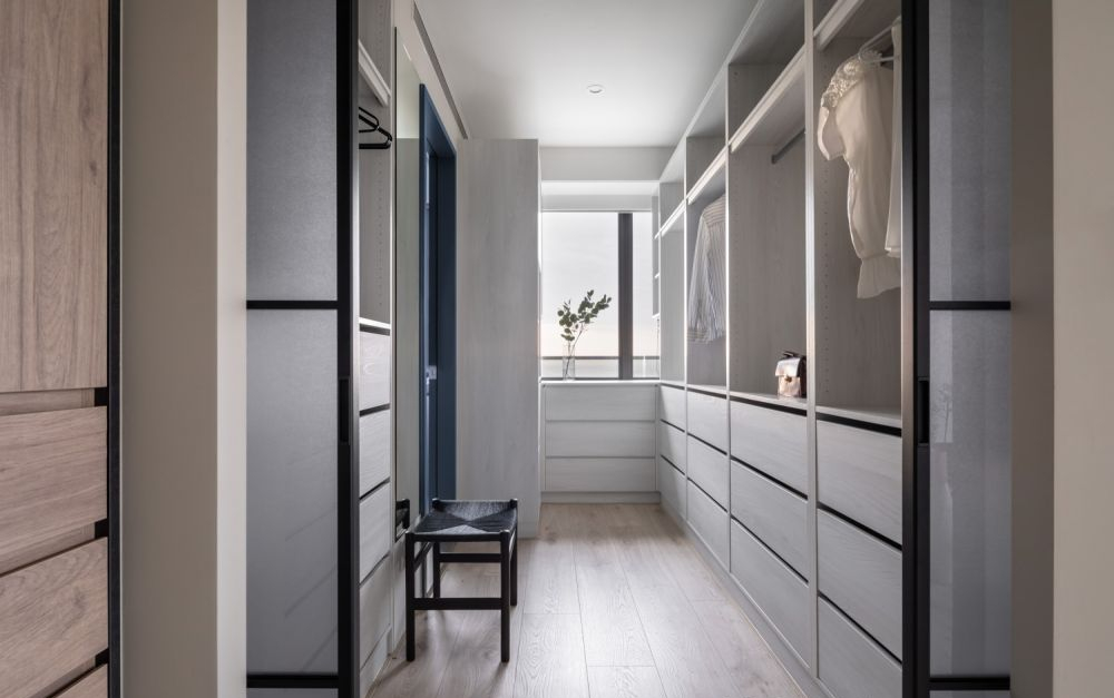 小户型衣帽间设计指南,3㎡空间也能打造炫酷衣帽间-47