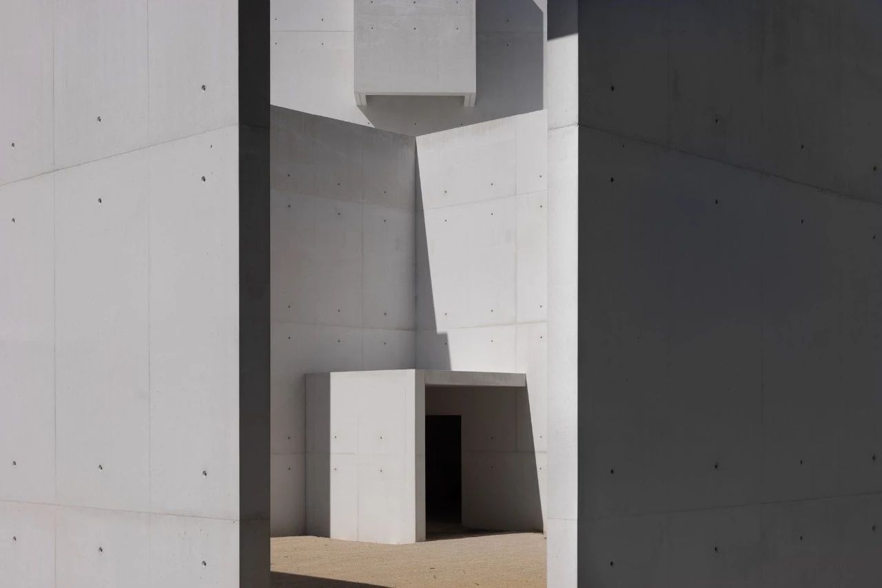 莱萨多巴利奥修道院丨葡萄牙丨阿尔瓦罗·西扎（Álvaro Siza Vieira）-17