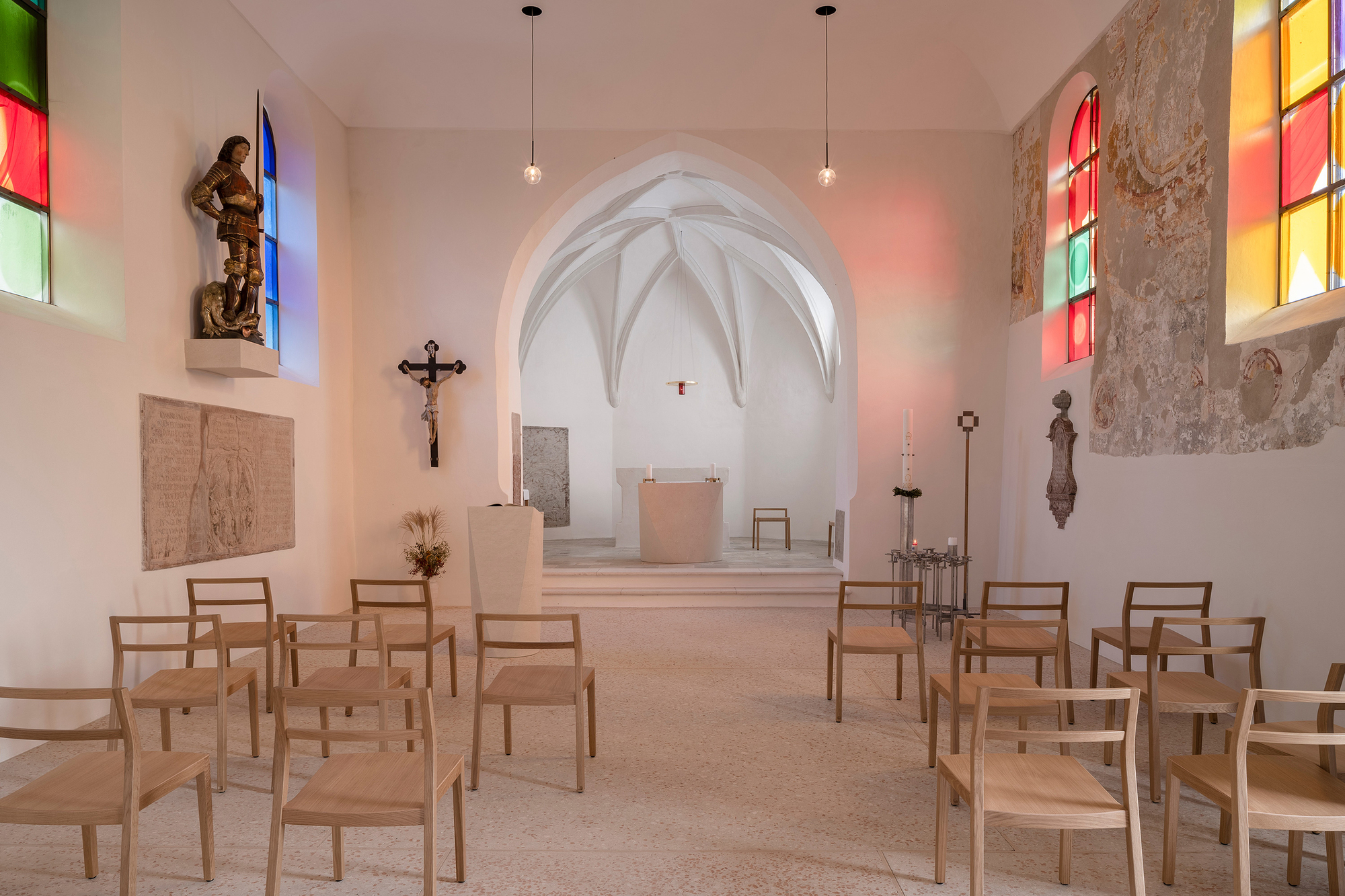 Church of St. Georg in Hebertshausen / Heim Kuntscher Architekten und Stadtplaner-17