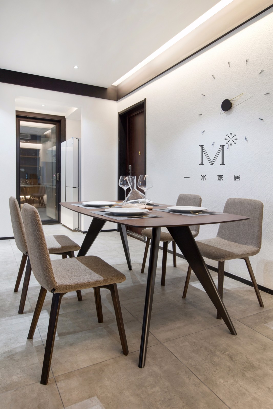 110m²现代极简住宅 | 金属与木质的简约艺术-13