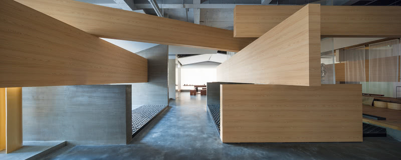 扭曲之墙 | 构建多维视角的空间艺术-8