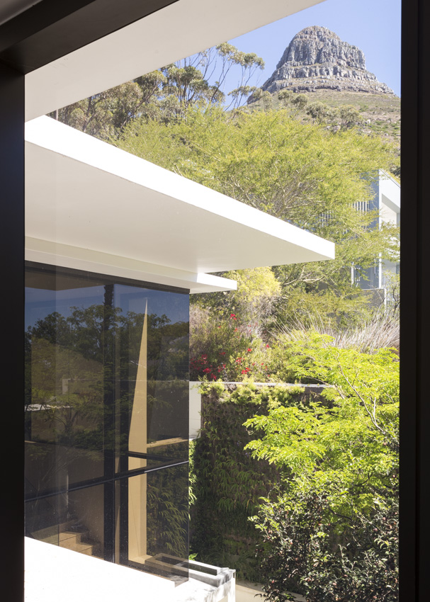 大道弗雷斯纳耶别墅 | 现代奢华与自然融合-41