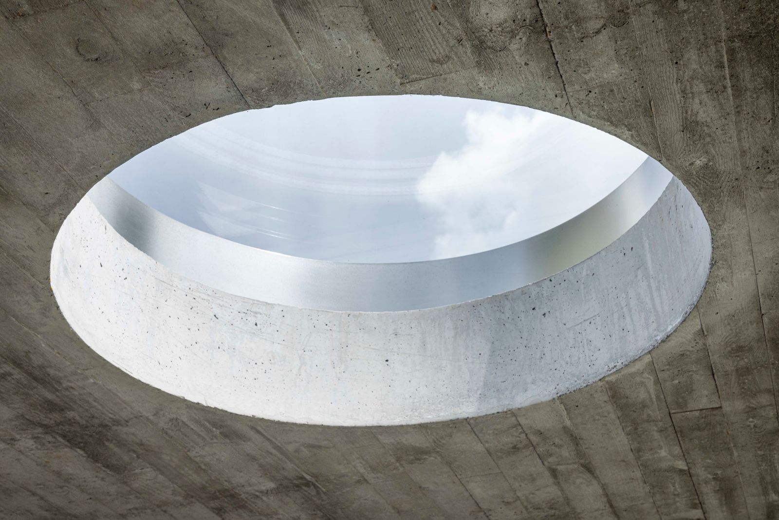 比利时无立面粗野主义住宅-19