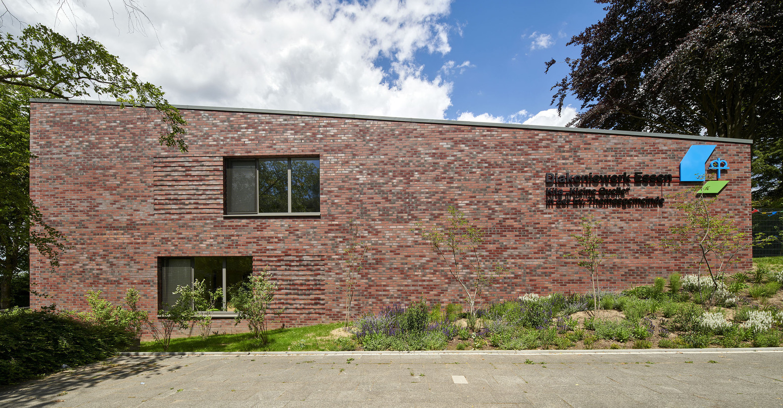 德国 Kleine Quelle 日托中心丨Böll Architekten-19