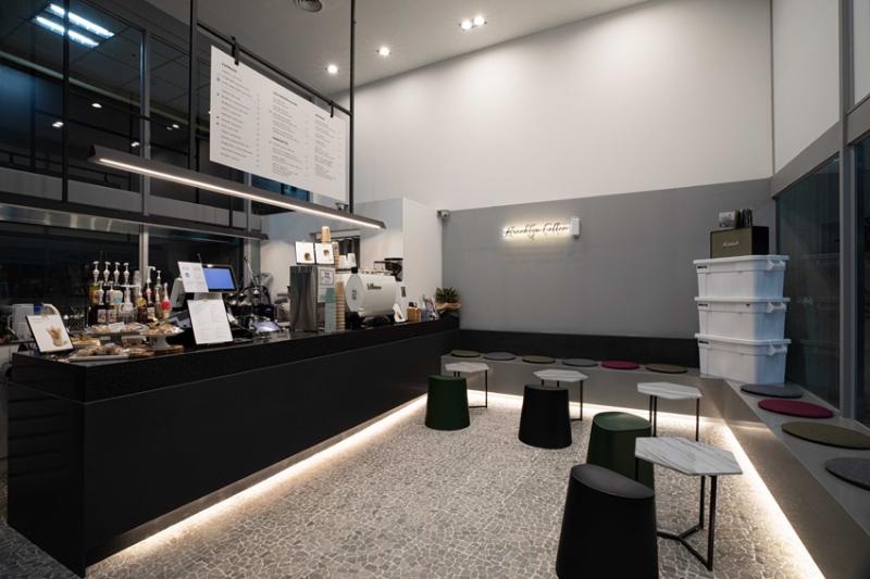 首尔布鲁克林咖啡馆 | 简约现代的十坪空间设计-2